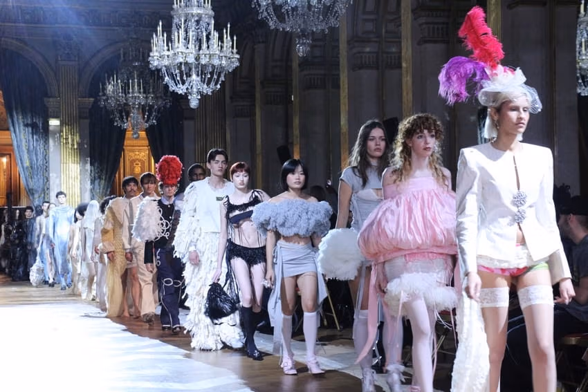 Paris et Duperré enchantent le monde 7 Defilee Duperre 8
