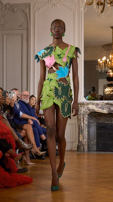 Imane Ayissi : La Nature Comme Source d’Inspiration 1 IMANE AYISSI 10