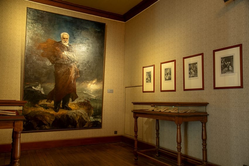 Airs de Paris x Victor Hugo 2