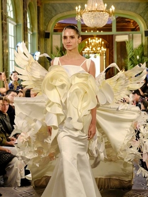 Lire la suite à propos de l’article Haute Couture : Ren Chunmei